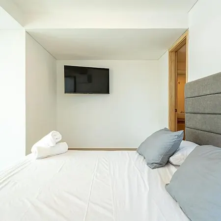 Montu X Ahead Apartment *