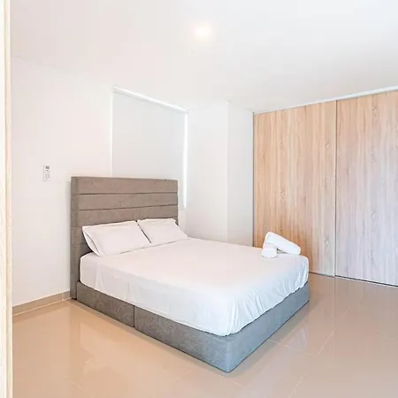 Montu X Ahead Apartamento *